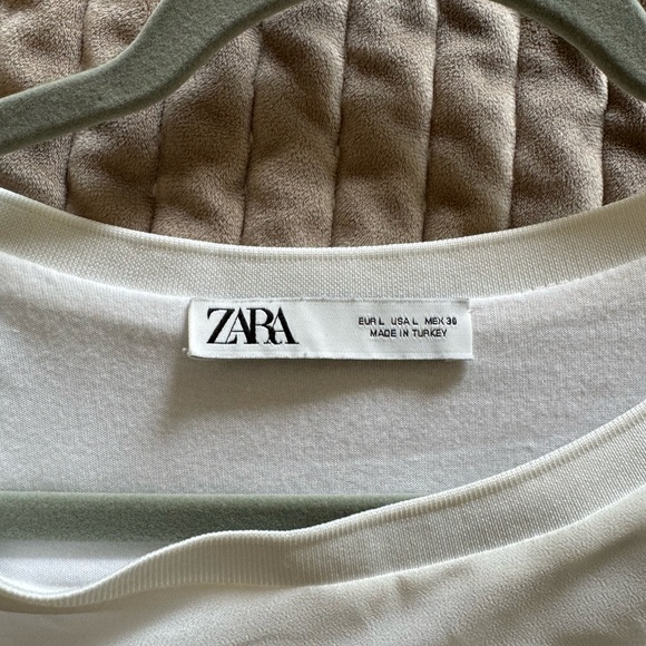 Sheer layered top - Picture 2 of 3